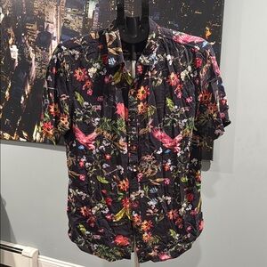 Black Floral Short-Sleeve Button-Up Shirt